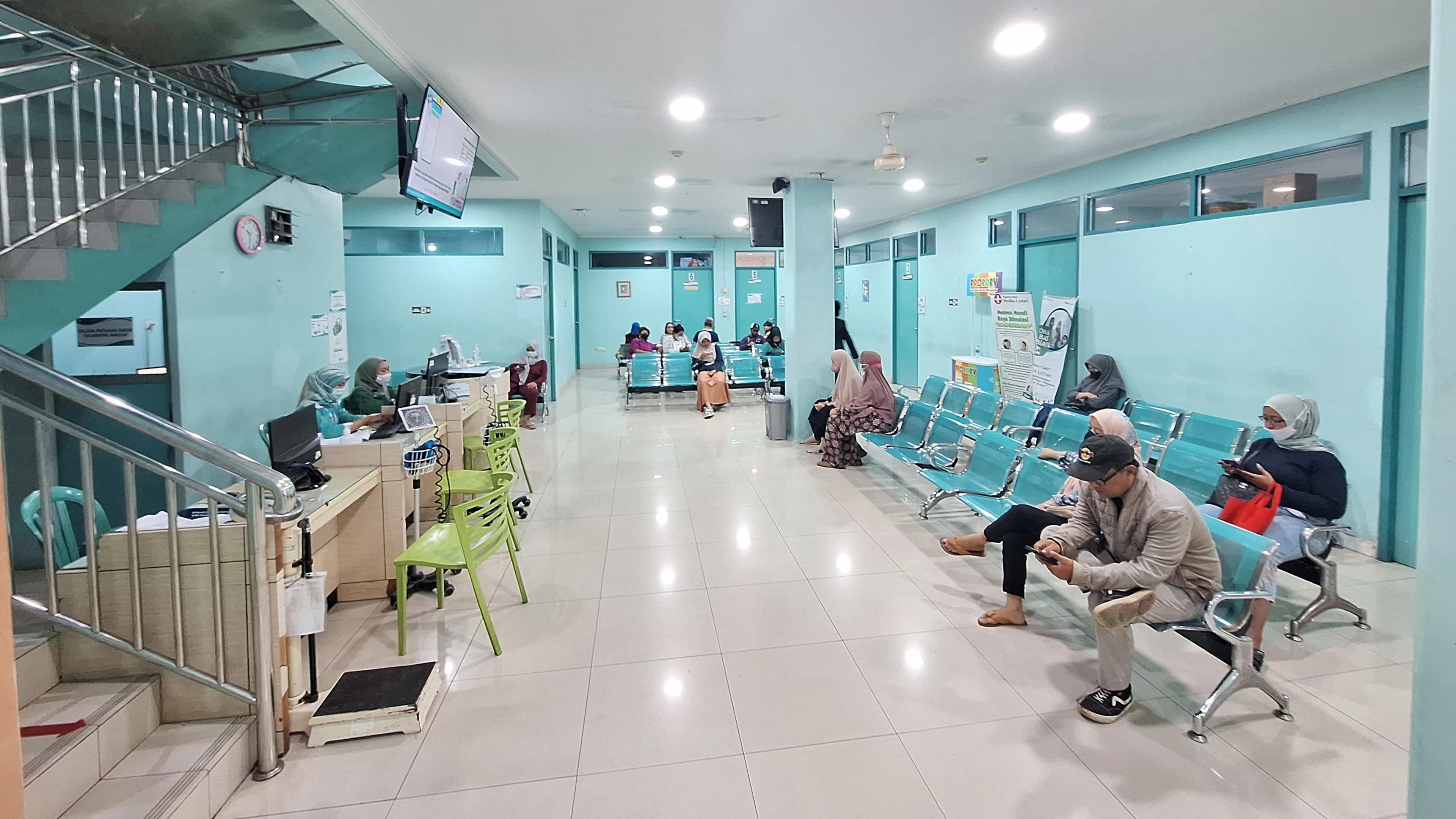 Informasi Medika Lestari Background